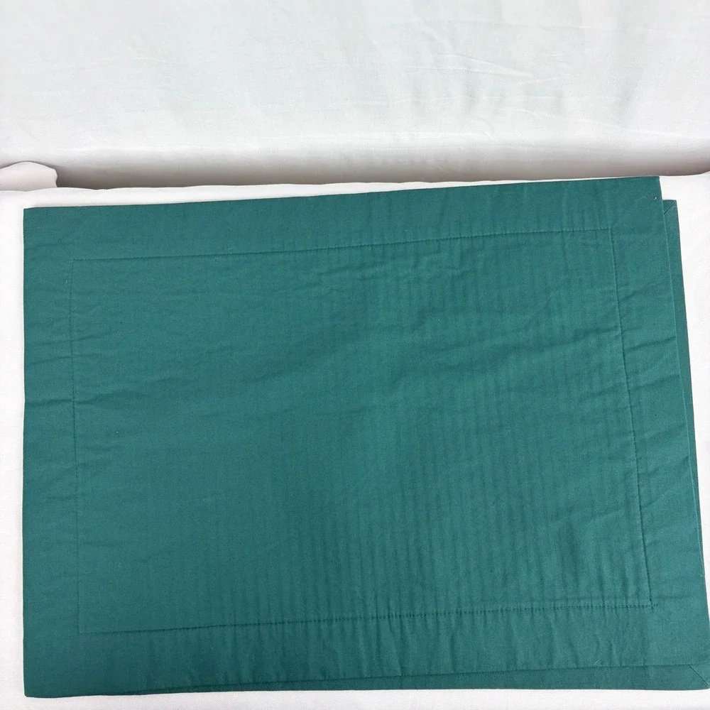 Set of 6 Forest Green Pleated Cotton Placemats with‎ Red Embroidered Trim Trim